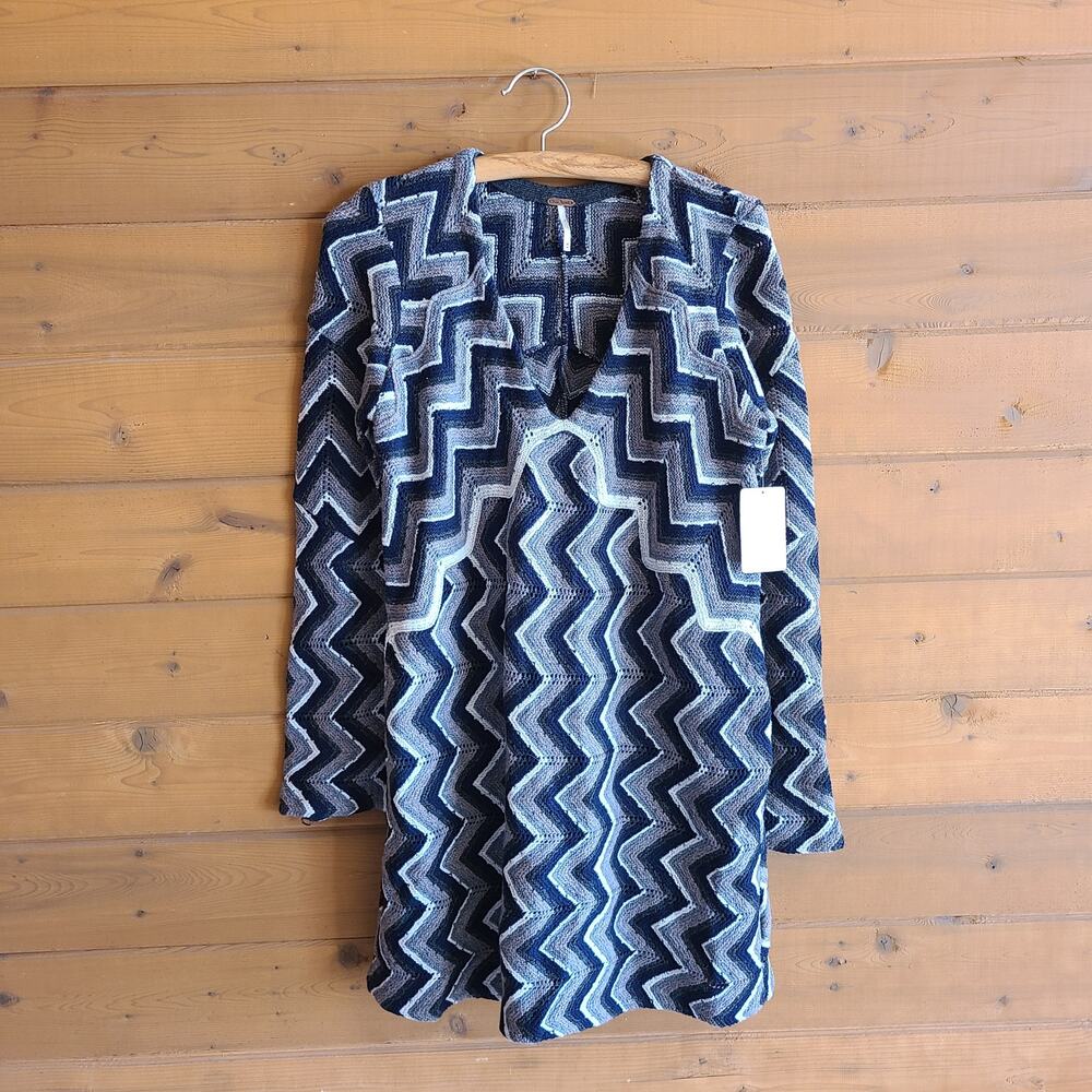 Free People Dress Rhiannon Chevron Knit Retro Boho NWT Medium Black Combo Disco - Picture 2 of 5